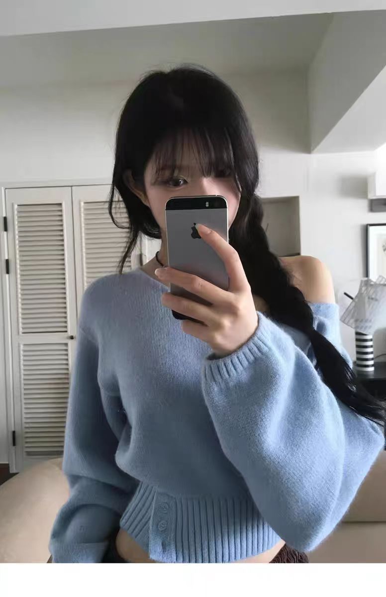 Korea chic autumn and winter simple solid color V-neck, side button-up waist to show thin short knit sweater women's pullover sweater