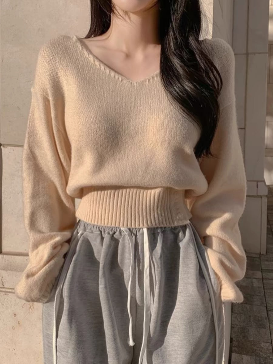 Korea chic autumn and winter simple solid color V-neck, side button-up waist to show thin short knit sweater women's pullover sweater